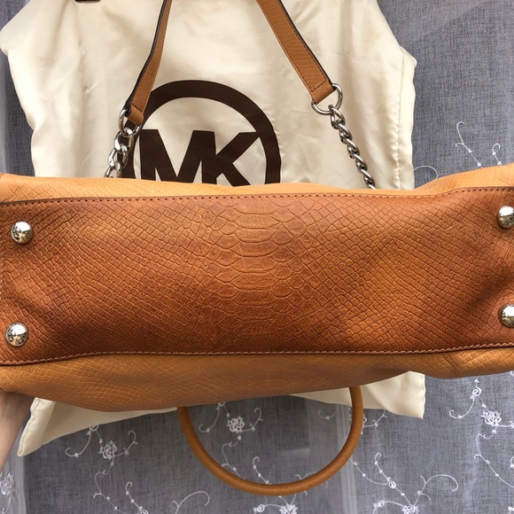 Michael Kors Leather Hamilton Style Matte Python - Picture 4 of 8